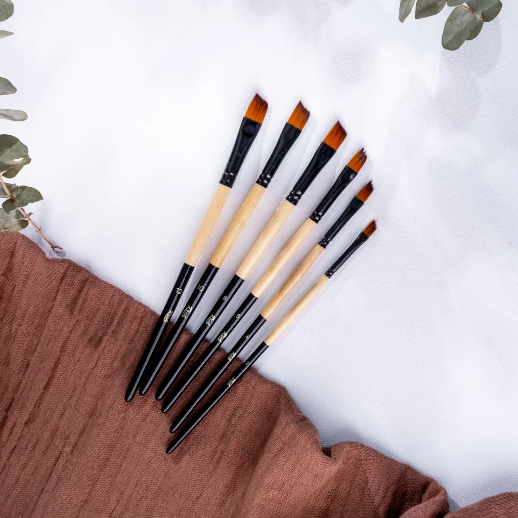 Rich Set:4 Yeni Seri 04 Yan Kesik Fırça 6 Lı