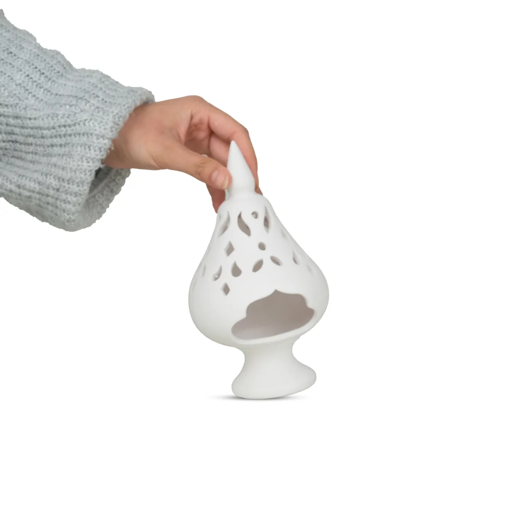 Sivri Oymalı Mumluk 20cm